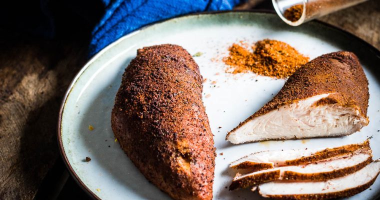 Gerookte kalkoenfilet in huisgemaakte red eye rub