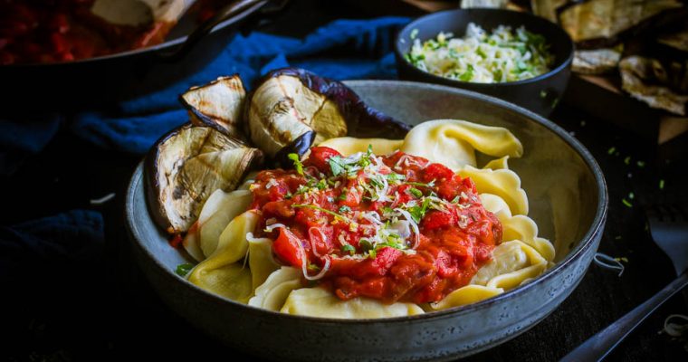 Smoky Tortelloni con Porcini met gegrilde aubergine